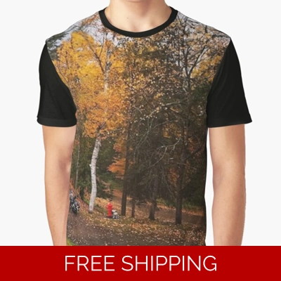 Le Studio Graphic T-Shirt Lake Perry 2020